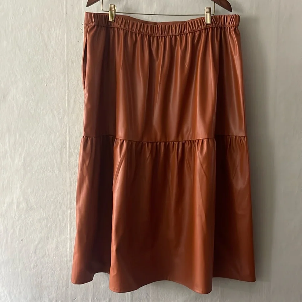 Plus size Who What Where Faux Leather Rust Skirt size XXL - NWT - Picture 3 of 6